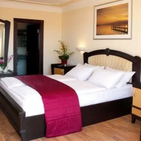 Atlas Hotel 4*