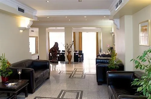 Atlas Otel Münih