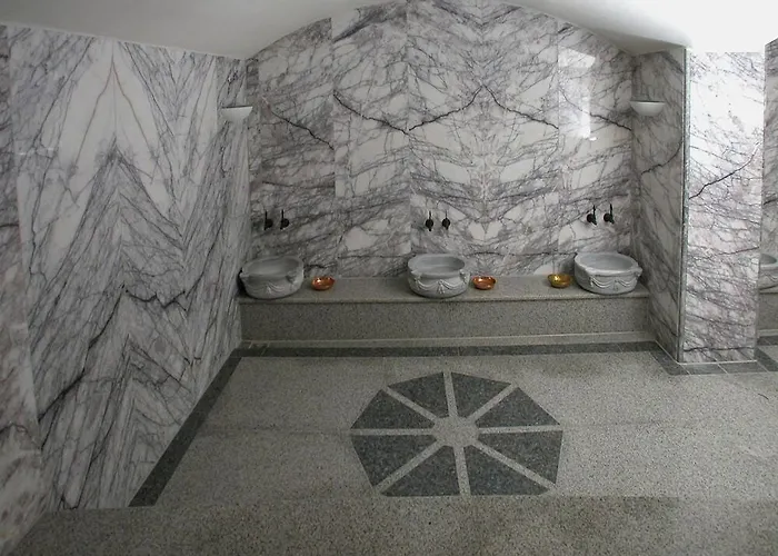 Otel Atlas Münih